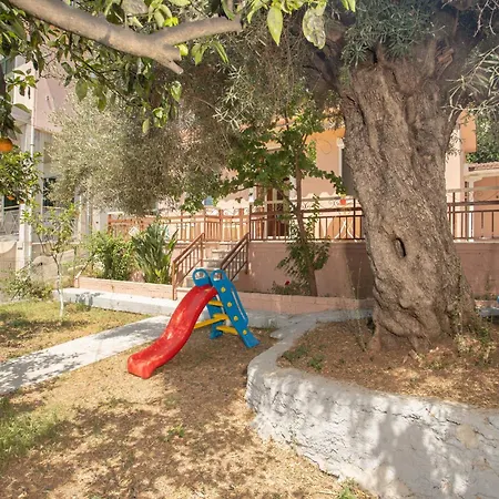 Gaia The House *